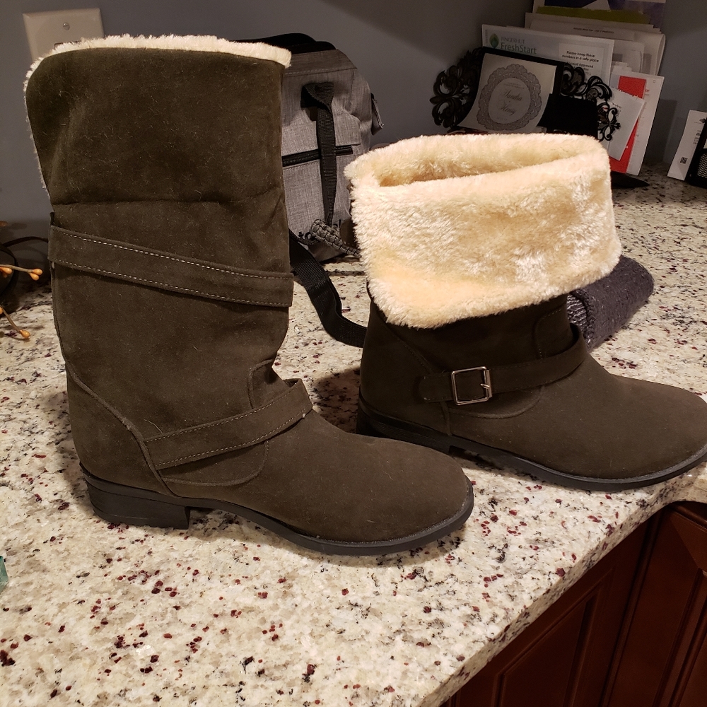 Suede boots